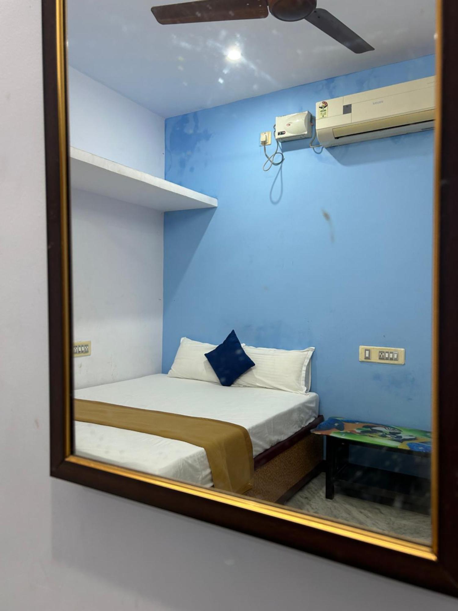 Dss Home Stay Just 500 Meter Girivalam Road Tiruvannāmalai المظهر الخارجي الصورة