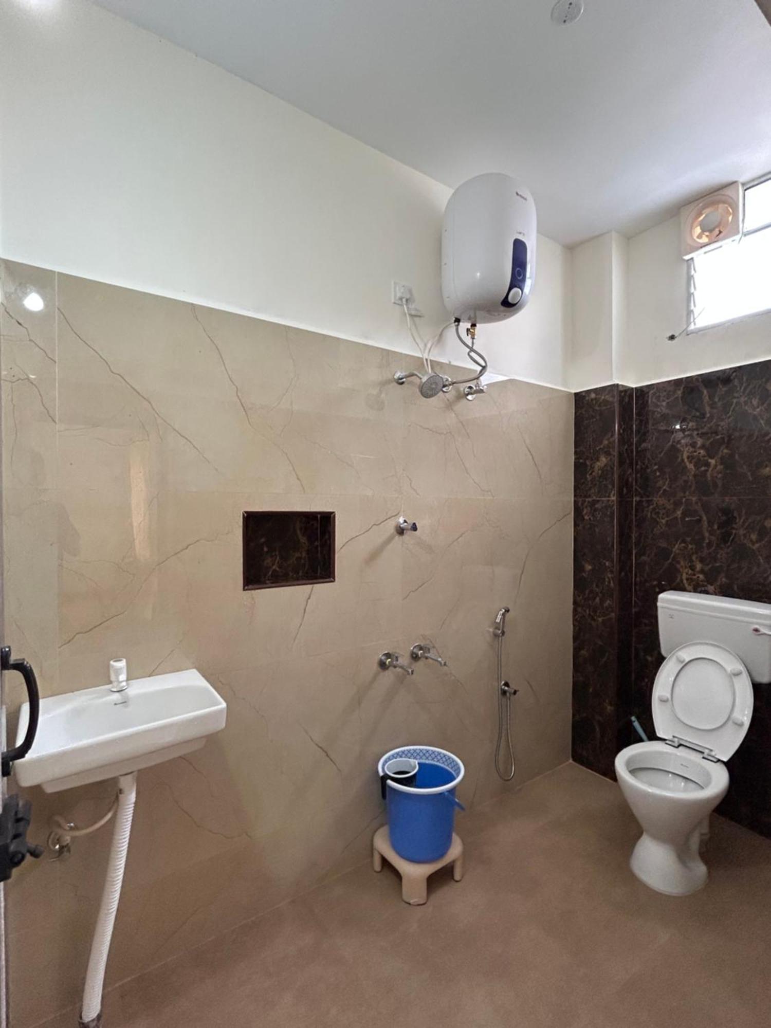 Dss Home Stay Just 500 Meter Girivalam Road Tiruvannāmalai المظهر الخارجي الصورة